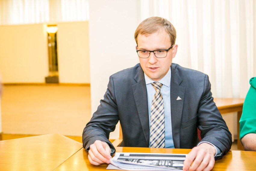 Lithuanian Prosecutor Accusations of Arson Attack Linked to Russia