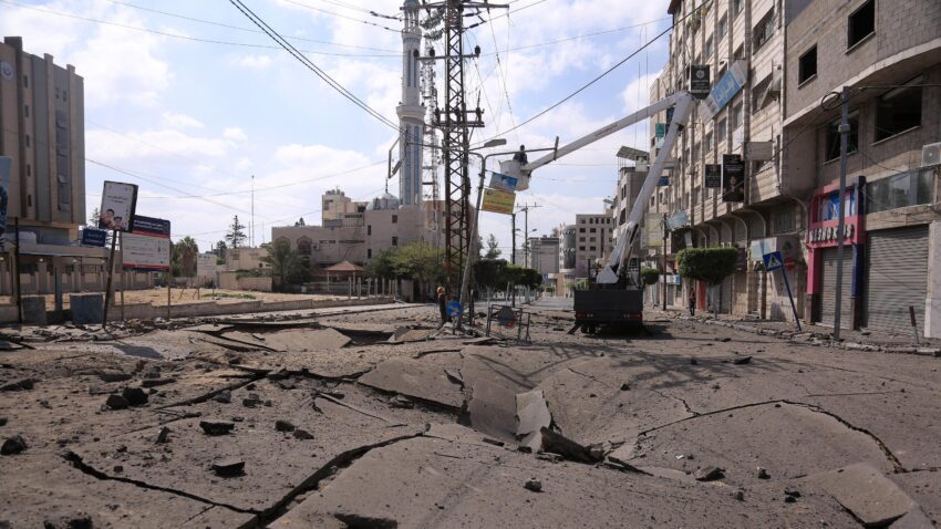 Gaza Conflict Updates: Israeli Ground Offensive in Action