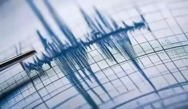 son_dakika_osmaniyede_35_buyuklugunde_deprem_1746091900_1398